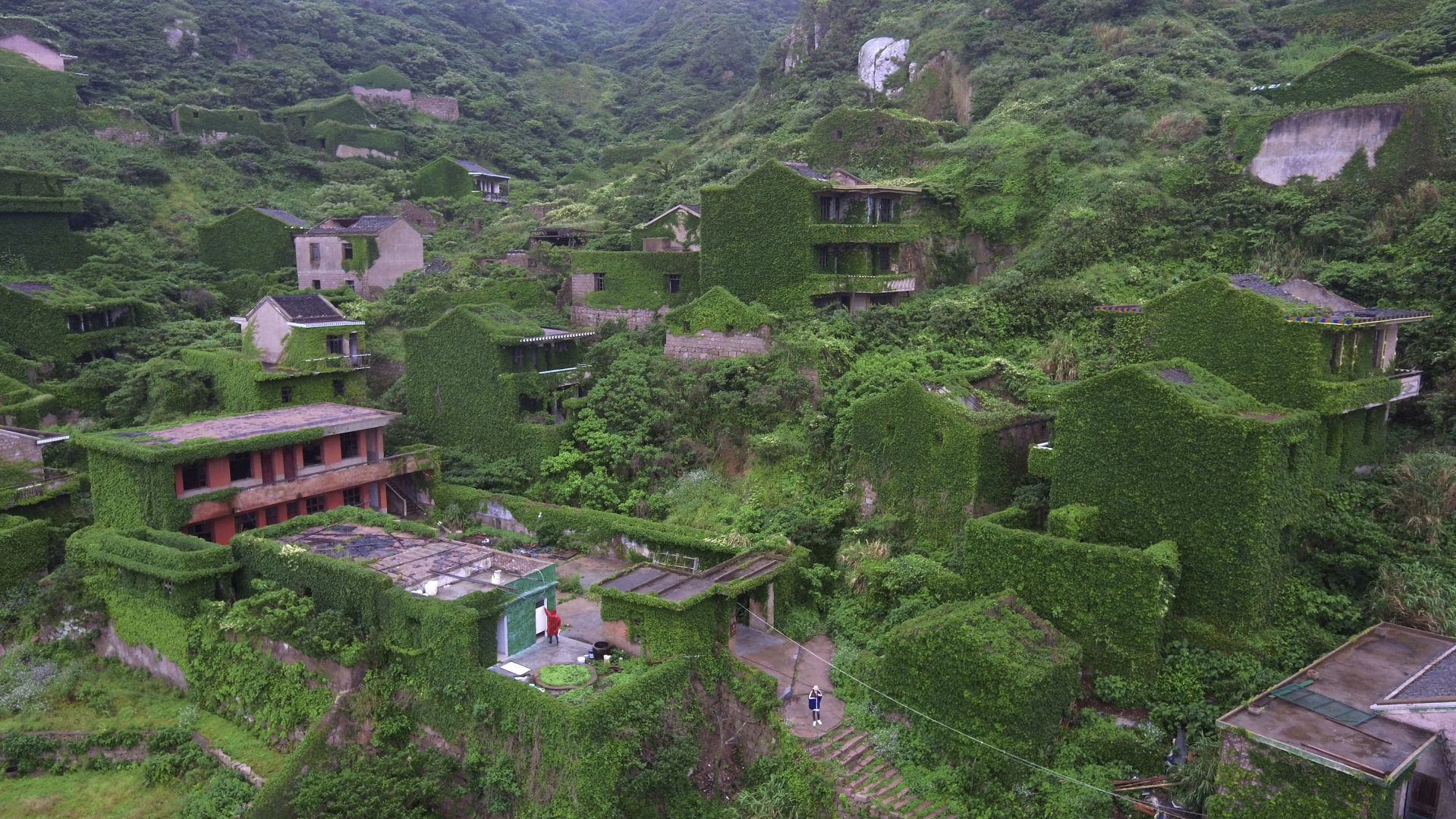 China Travel Ghost Village